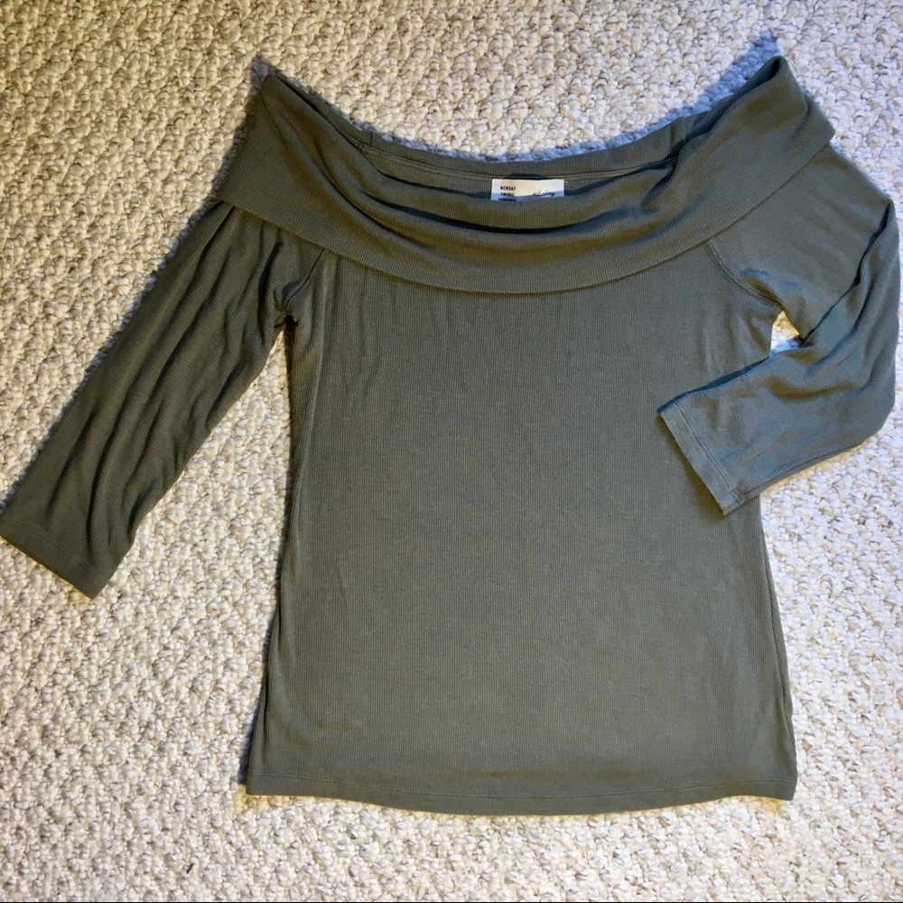 Anthropologie: olive off shoulder top! Wms: S
